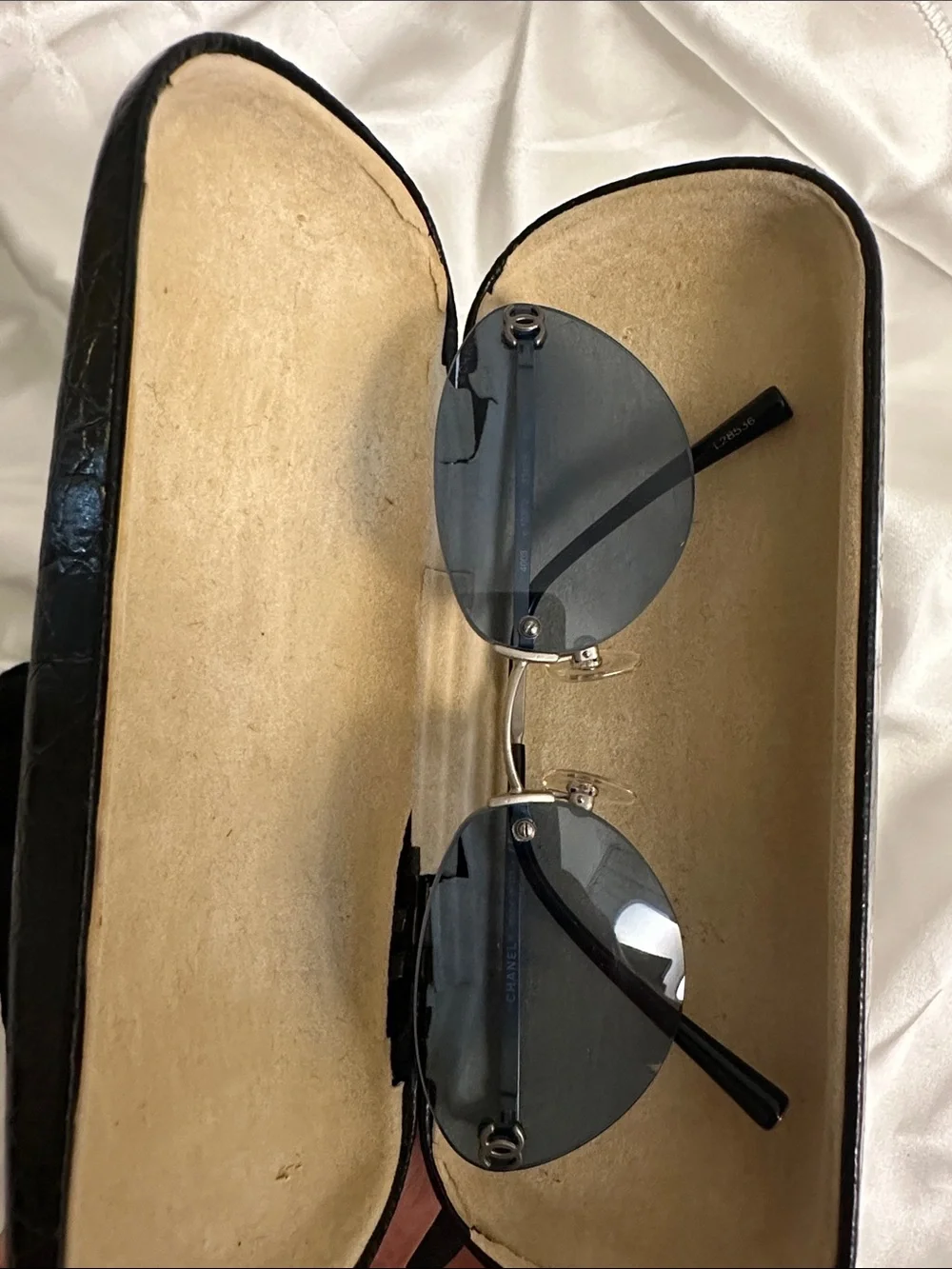 CHANEL🩵Rimless Oval Sunglasses - Blue Lenses with Silver Accents #104